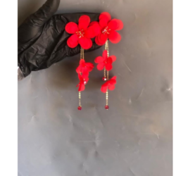 Ladies earing